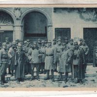 Cartoline trentino Riva militari al municipio 1917