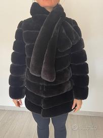 Pelliccia ecologica nera lucida taglia 38/40