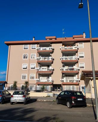 Monterotondo appart soleggiato panoramico centrale