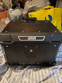 Bauletto givi alpina nero in alluminio