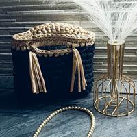 Borsa ad uncinetto fatta a mano