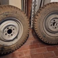 Coppia Cerchi e Pneumatici 5.20-12 CEAT Fiat 850