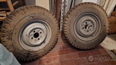 Coppia Cerchi e Pneumatici 5.20-12 CEAT Fiat 850