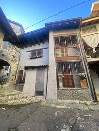 Appartamento di 110 m² con più di 5 locali a Rezza