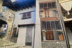 Appartamento di 110 m² con più di 5 locali a Rezza