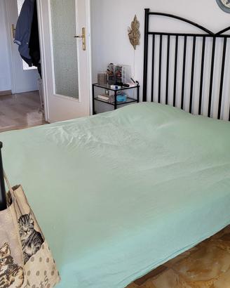 Letto matrimoniale 