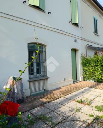 5 LOCALI A CASTEL BOLOGNESE