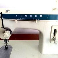 SINGER  Macchina da Cucire con mobile
