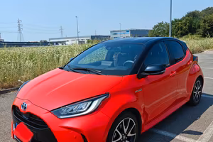 TOYOTA YARIS PREMIERE FULL OPTIONAL 