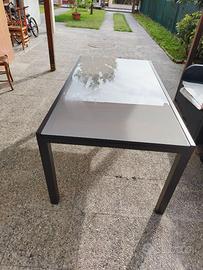 tavolo in vetro resistente  180cm si allunga a 460
