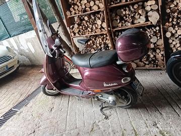 Vespa  T4  scooter 150 cilindrata