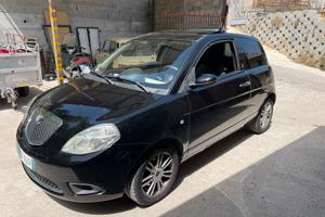 Lancia Ypsilon Tetto apribile