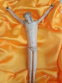 antico cristo in osso
