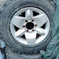  Quattro cerchi per Nissan terrano II 