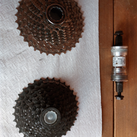 Shimano MTB Movimento centrale Pacco pignoni