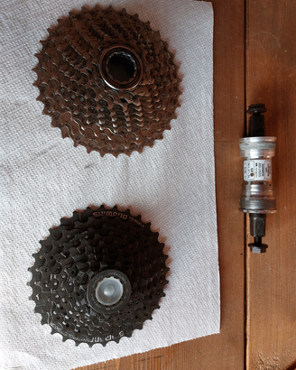 Shimano MTB Movimento centrale Pacco pignoni