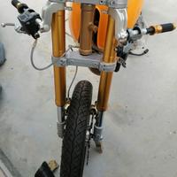 Vari pezzi moto ,ricambi , avantreno marzocchi