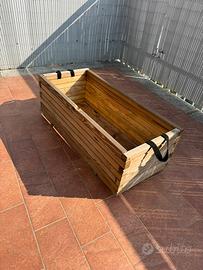 Portavasi in legno da esterno