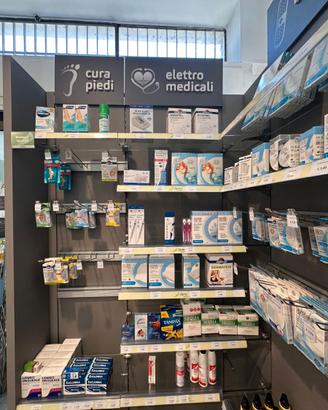 mensole , scaffali per farmacia o parafarmacia