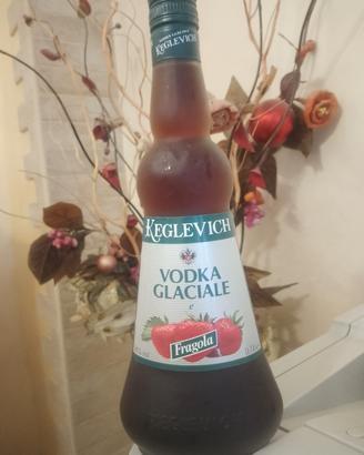 vodka glaciale alla fragola