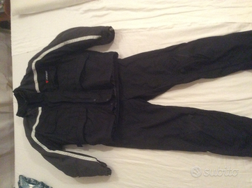 Completo abbigliamento moto