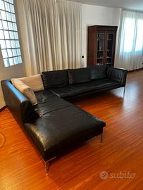 Divano B&B Italia “Charles” in pelle nera