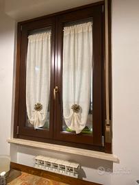 Finestra in legno e tapparella