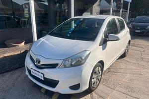 Toyota Yaris 1.3 5 porte Lounge