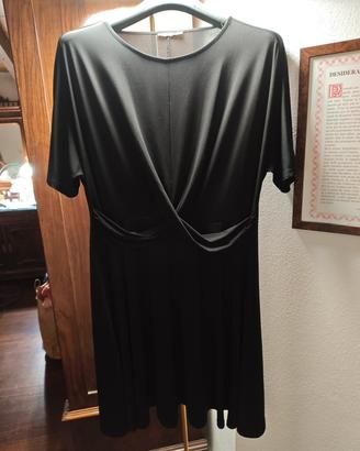 vestito nero morbido 