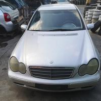 MERCEDES C220 DIESEL 136 cv - anno 2002