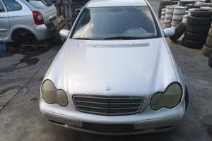 MERCEDES C220 DIESEL 136 cv - anno 2002