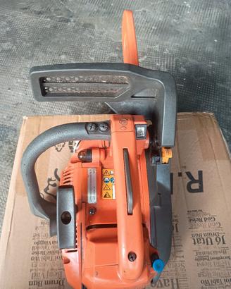 motosega da potatura Husqvarna 