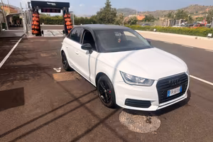 Audi A1 1.4 TDI ultra S tronic Metal plus