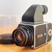 Hasselblad 500CM + obiettivo Planar C T* 80mm f2.8