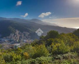 TRIFAMILIARE A GENOVA