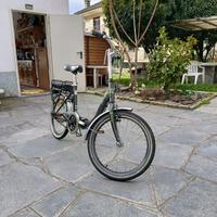Bicicletta pieghevole elettrica