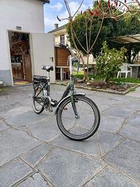 Bicicletta pieghevole elettrica