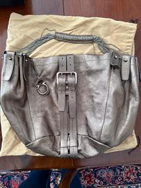 Borsa Ferragamo in pelle bronzo metallizzato