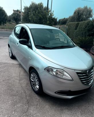 Ypsilon vedi descrizione auto