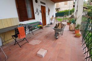 Porzione di casa a Avigliano Umbro