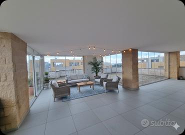 A ridosso della zona San Lazzaro con 3 balconi