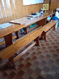 tavolone in legno per taverna con 4 panche