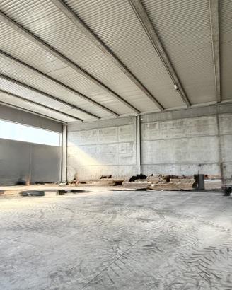 Capannone deposito di 1150mq