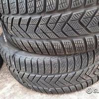Coppia pneumatici usati 245 35 19 Pirelli