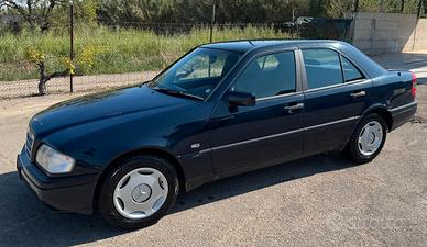 MERCEDES Classe C (W/S202) 250 TD