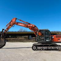 Hitachi zx240-n3 con cesoia