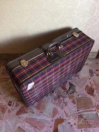 Valigia vintage in stoffa
