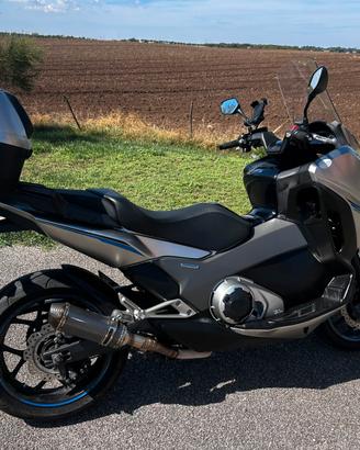 Honda Integra 750 Sport