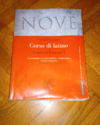 libro scolastico di Latino 