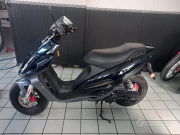malaguti f12  50cc